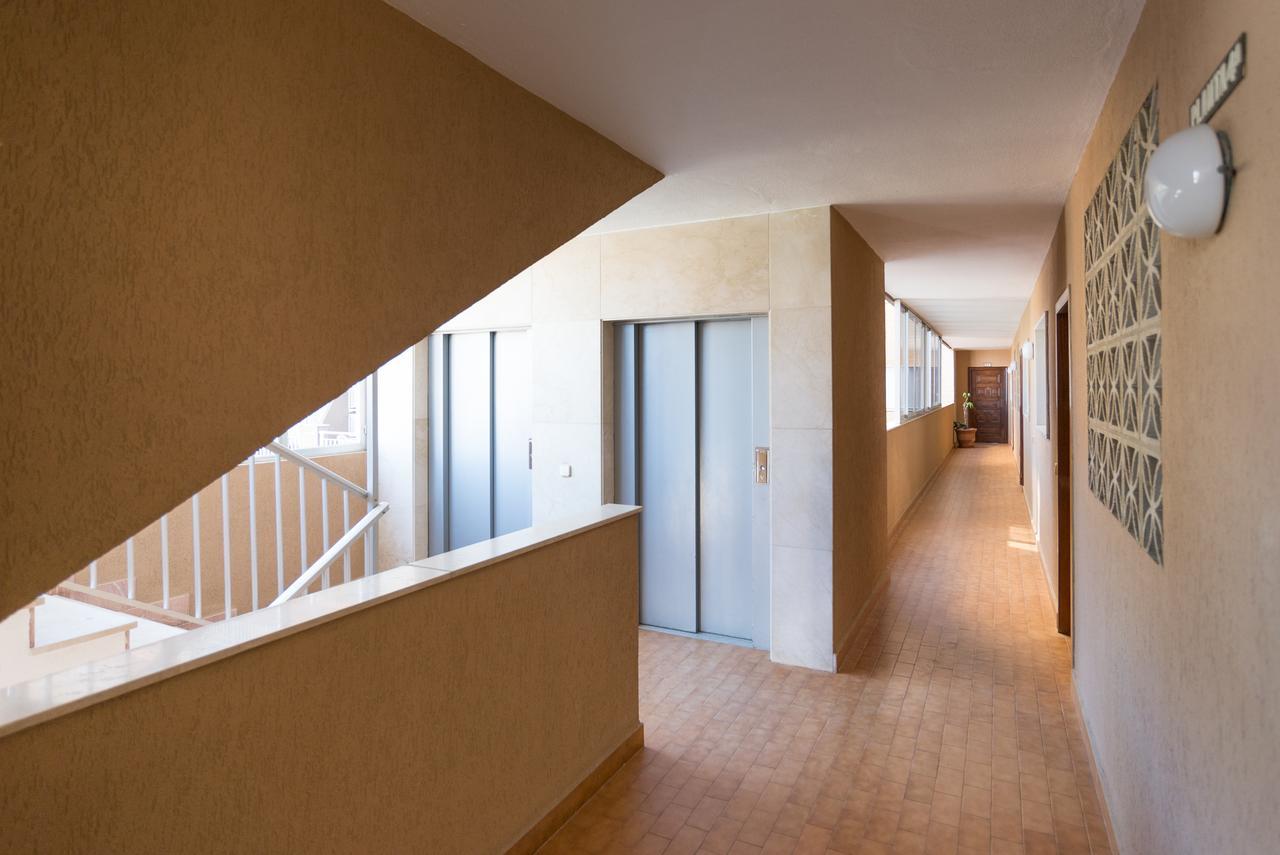 Malagasuite Palm Beach Фуeнхирола Екстериор снимка