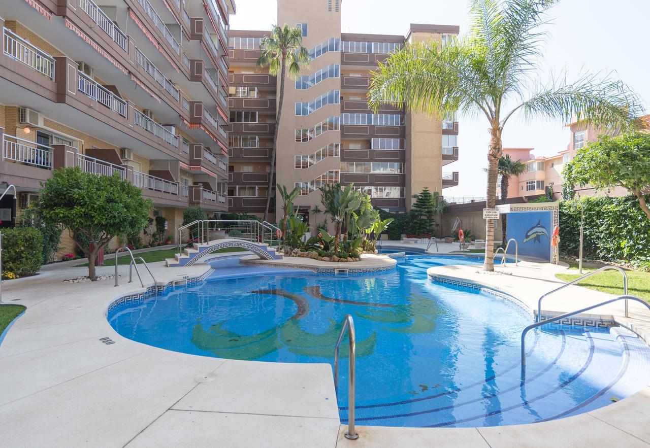 Malagasuite Palm Beach Фуeнхирола Екстериор снимка