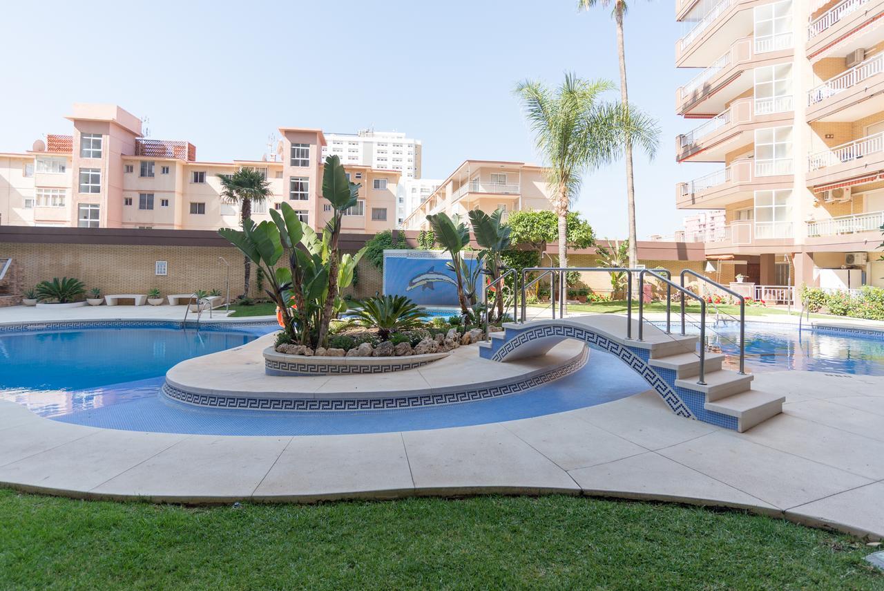 Malagasuite Palm Beach Фуeнхирола Екстериор снимка