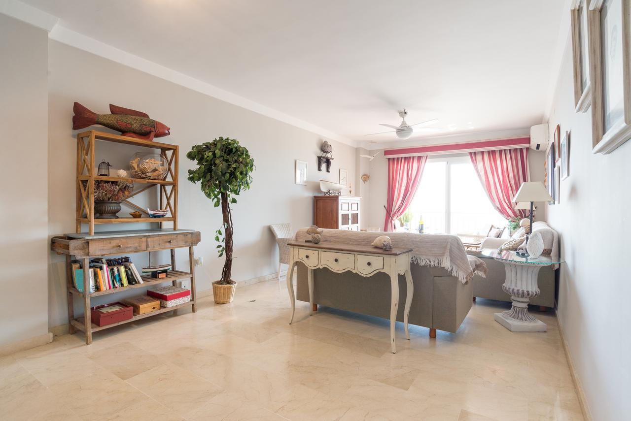 Malagasuite Palm Beach Фуeнхирола Екстериор снимка